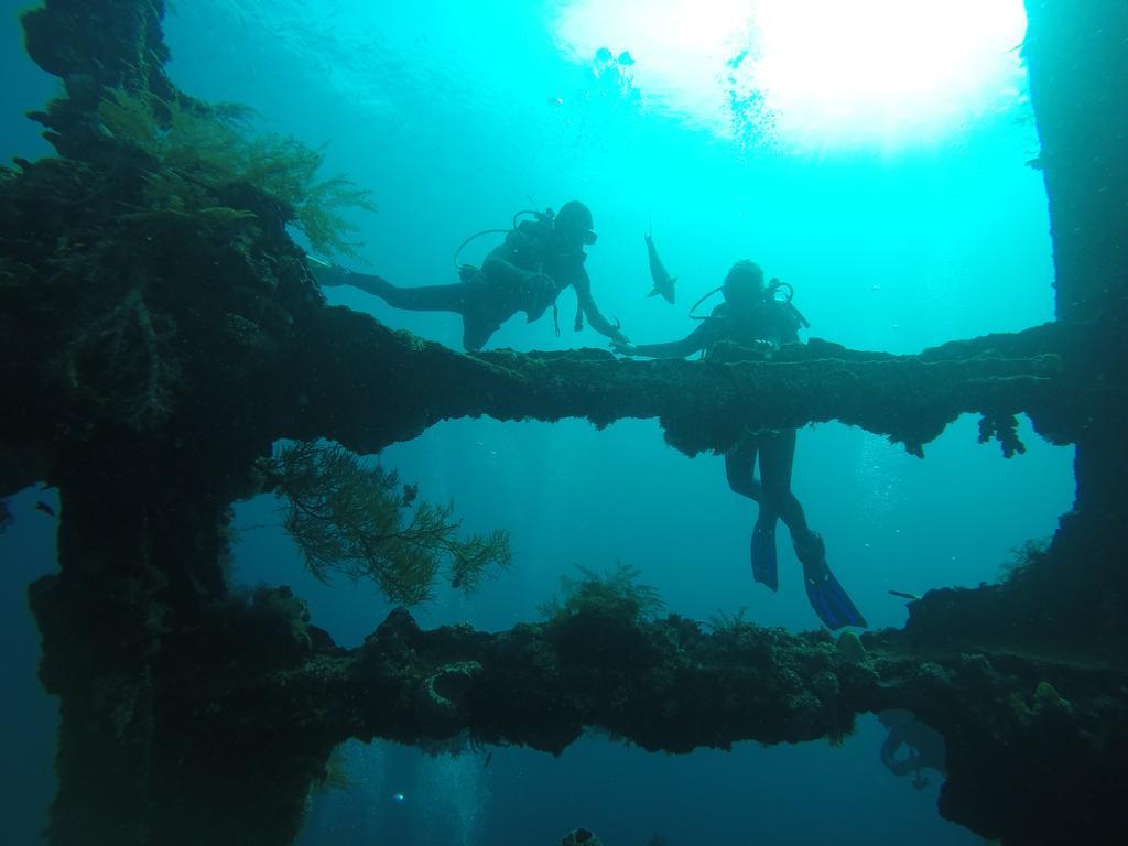 Ocean View Tulamben Dive & Resort Buitenkant foto