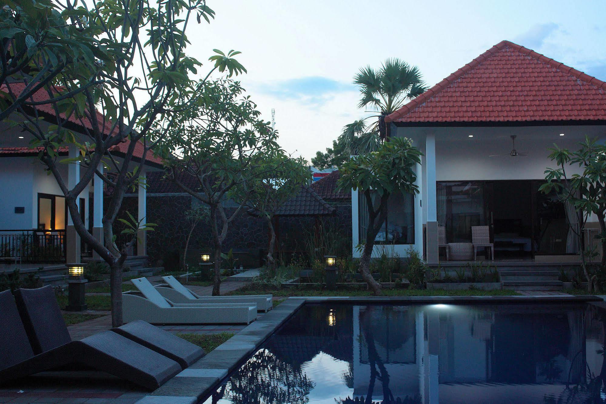 Ocean View Tulamben Dive & Resort Buitenkant foto