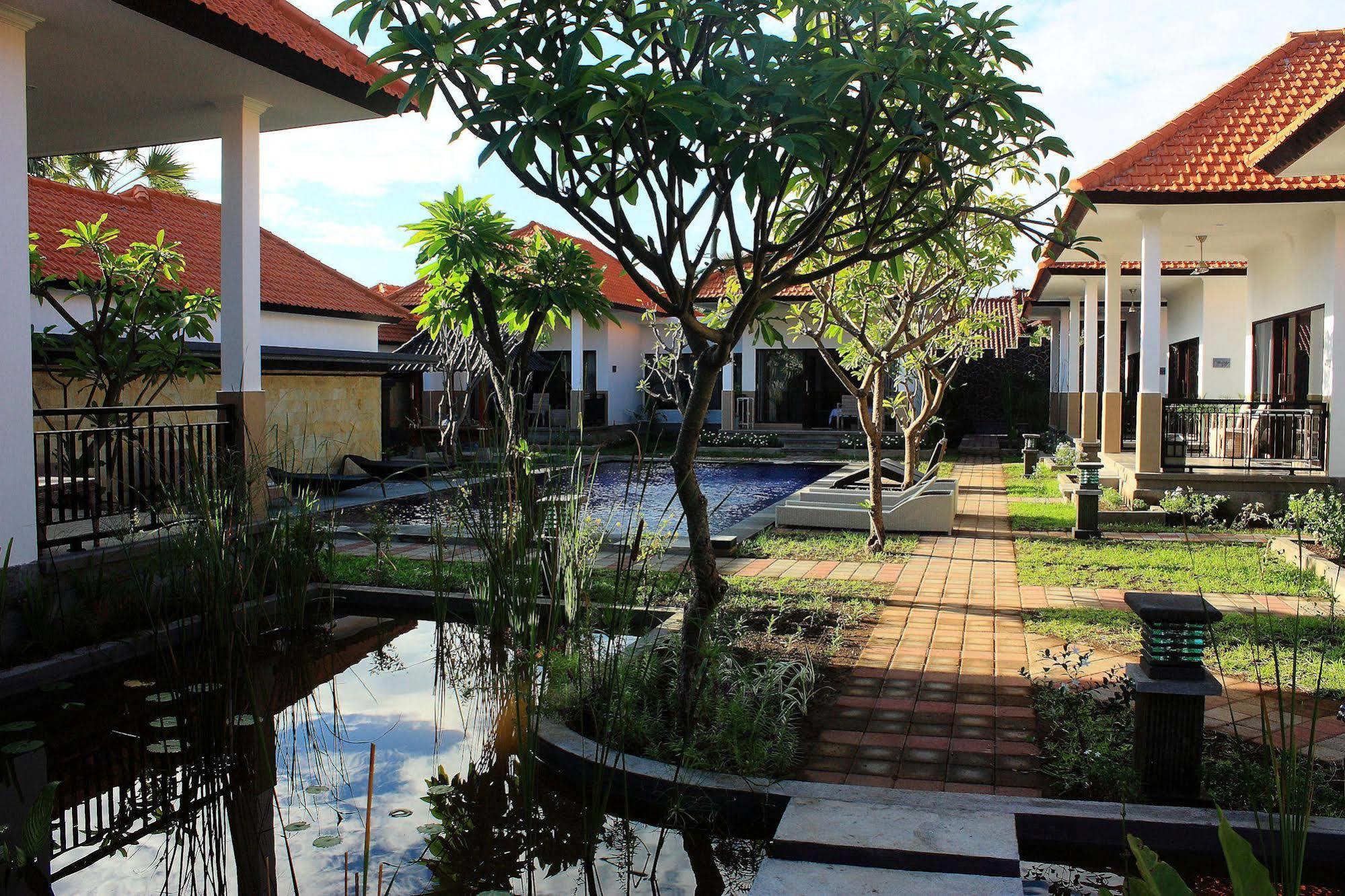 Ocean View Tulamben Dive & Resort Buitenkant foto